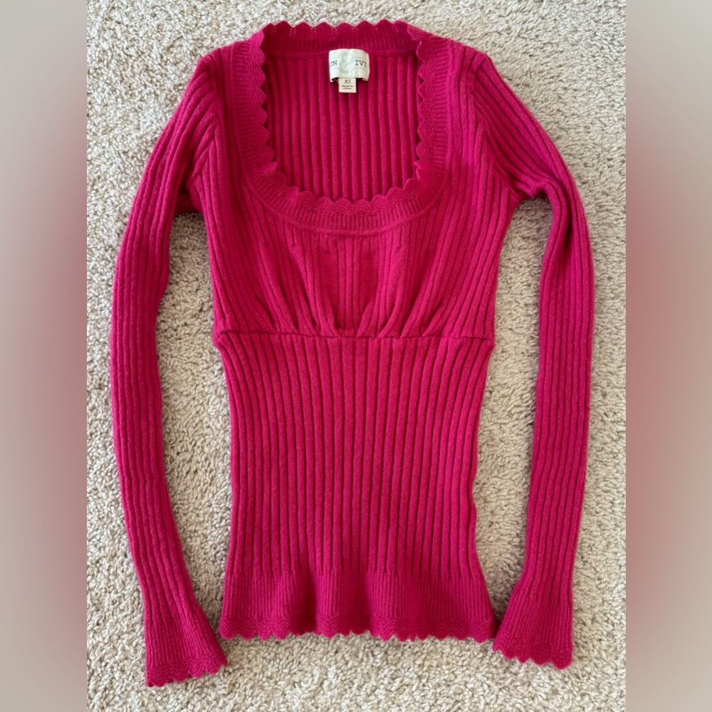 Francesca’s hot pink sweater size xs
